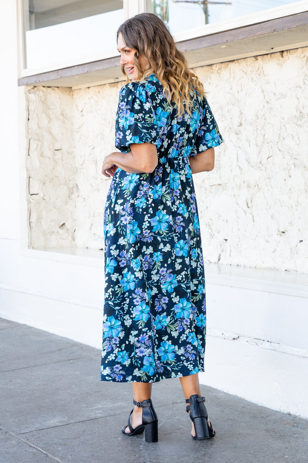 Lucinda Maxi Dress in Indigo Blooms