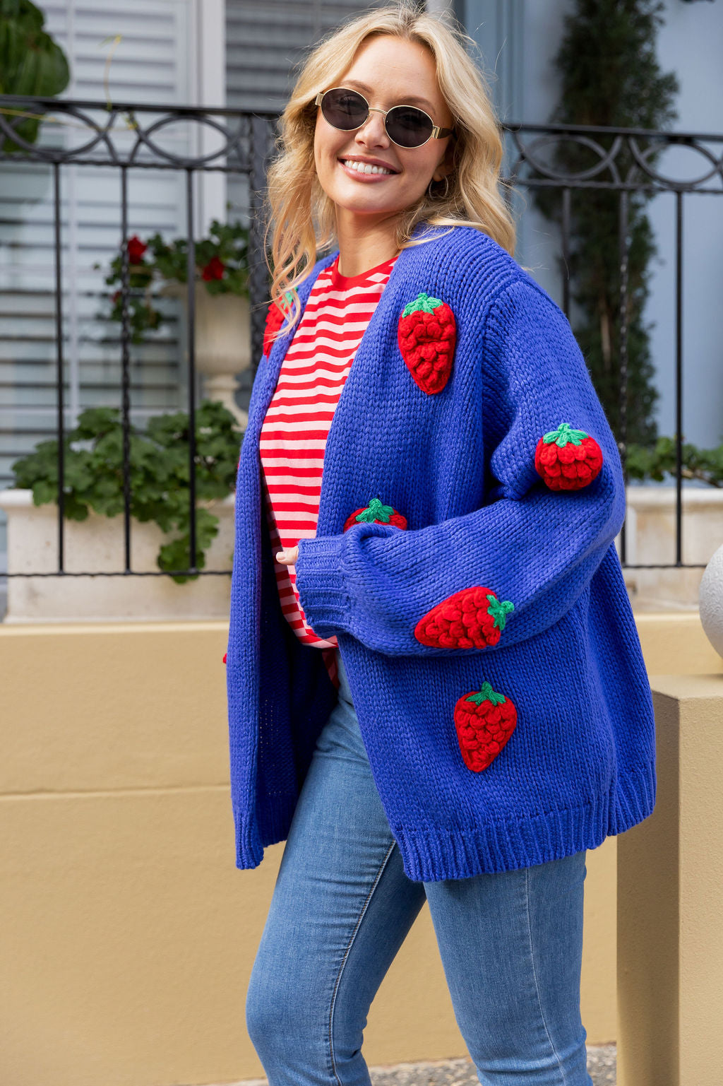 Amalfi Cardi in Cobalt/Strawberries