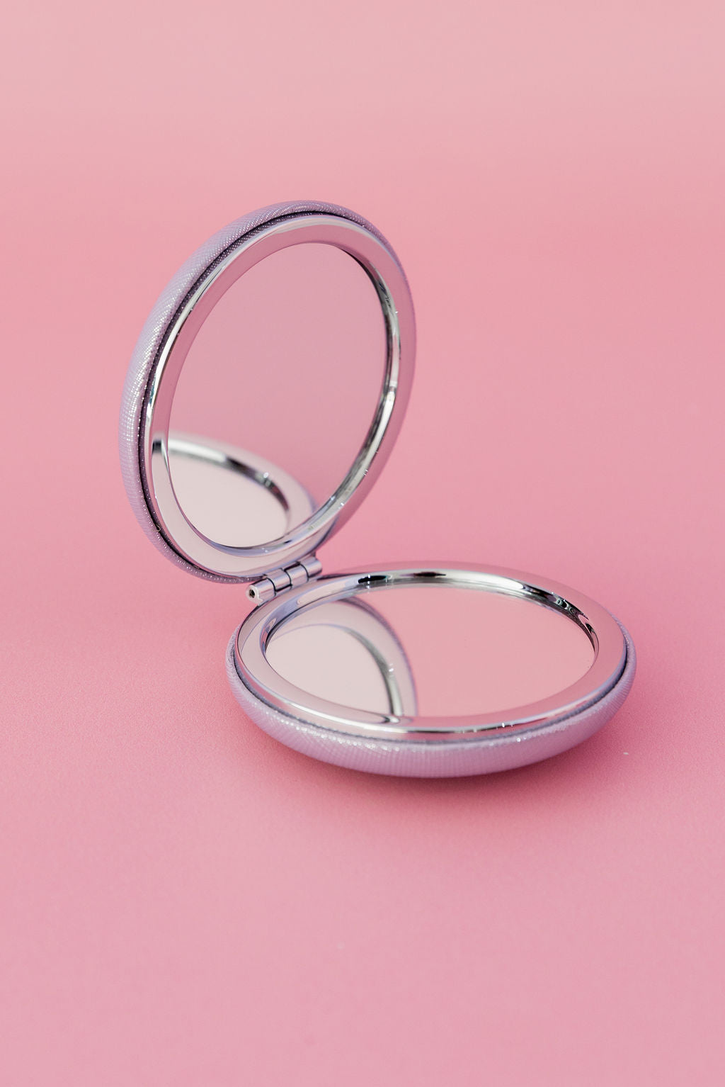 Round Pocket Mirror in Metallic Lilac