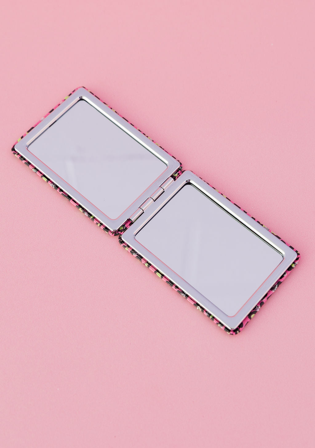 Pocket Mirror in Vibrant Leopard