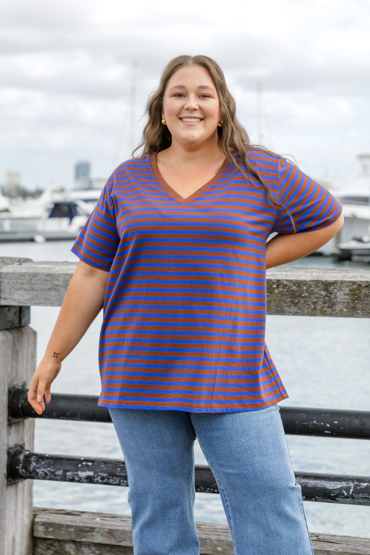 Striped V-Neck Tee in Blue/Brown