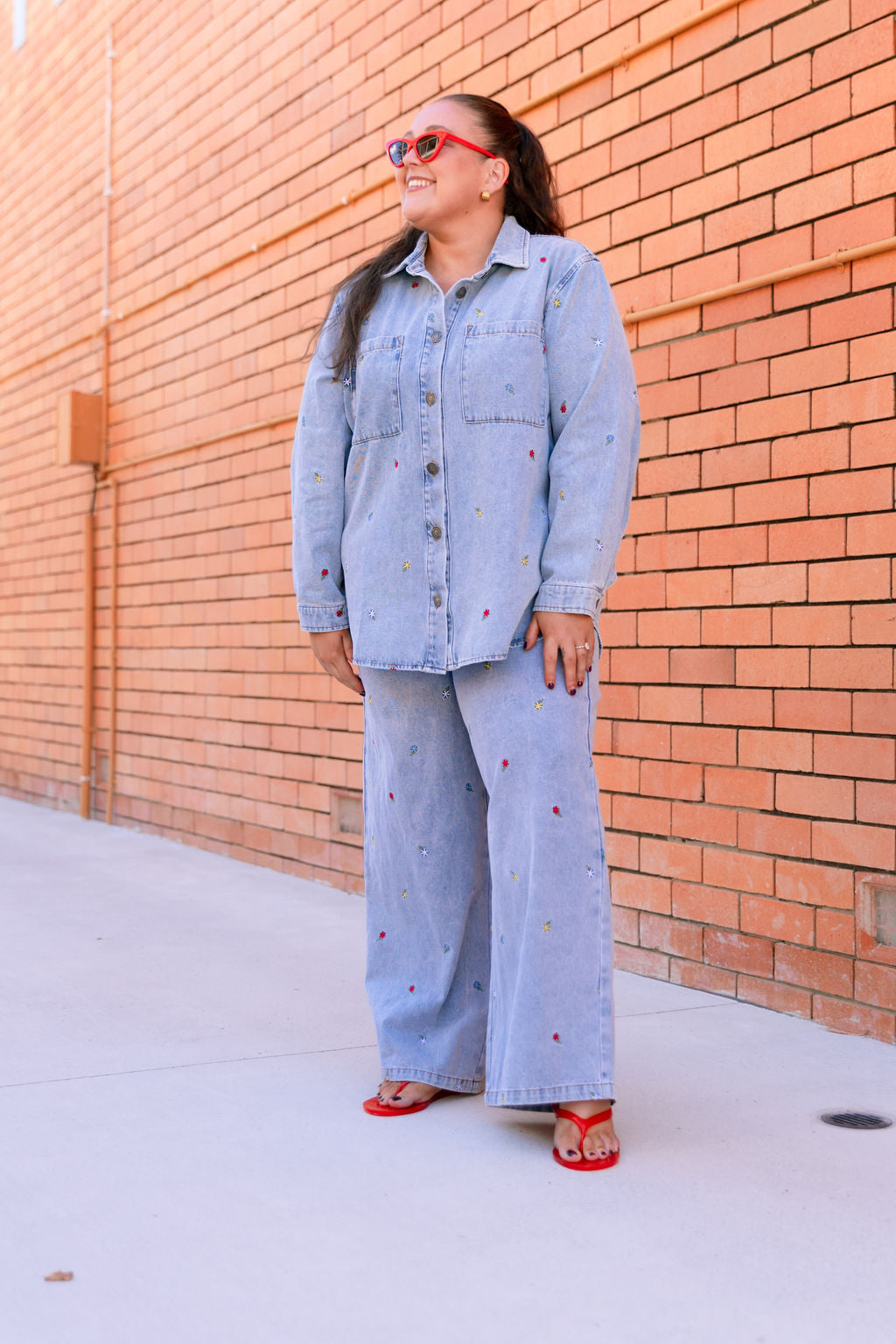 Koa Pull on Jean in Light Wash with Floral Embroidery