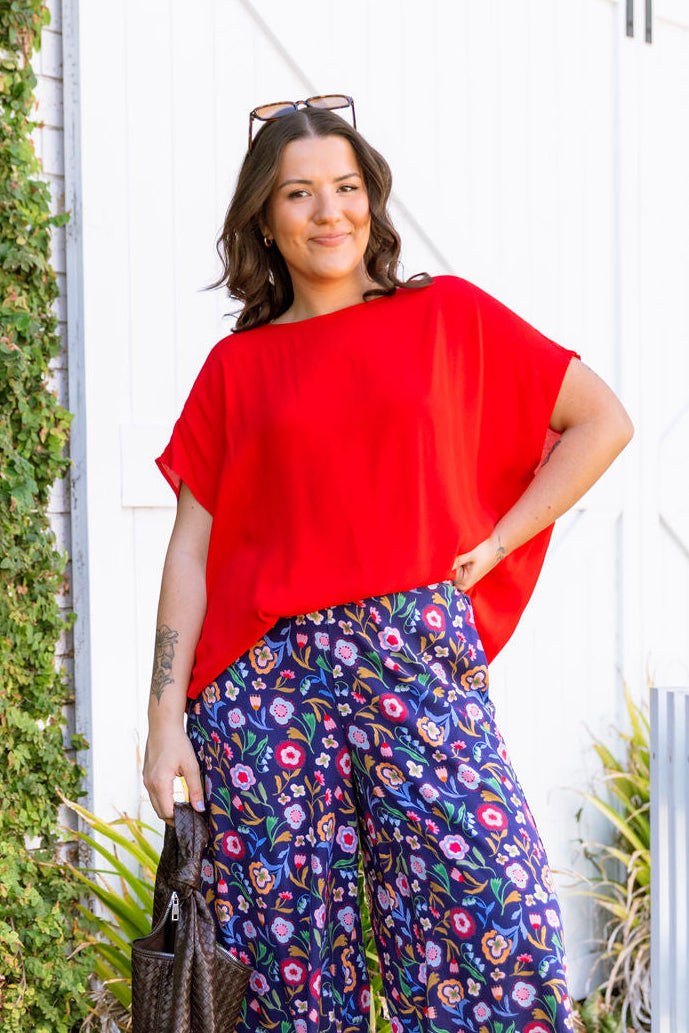 Vea Top in Red