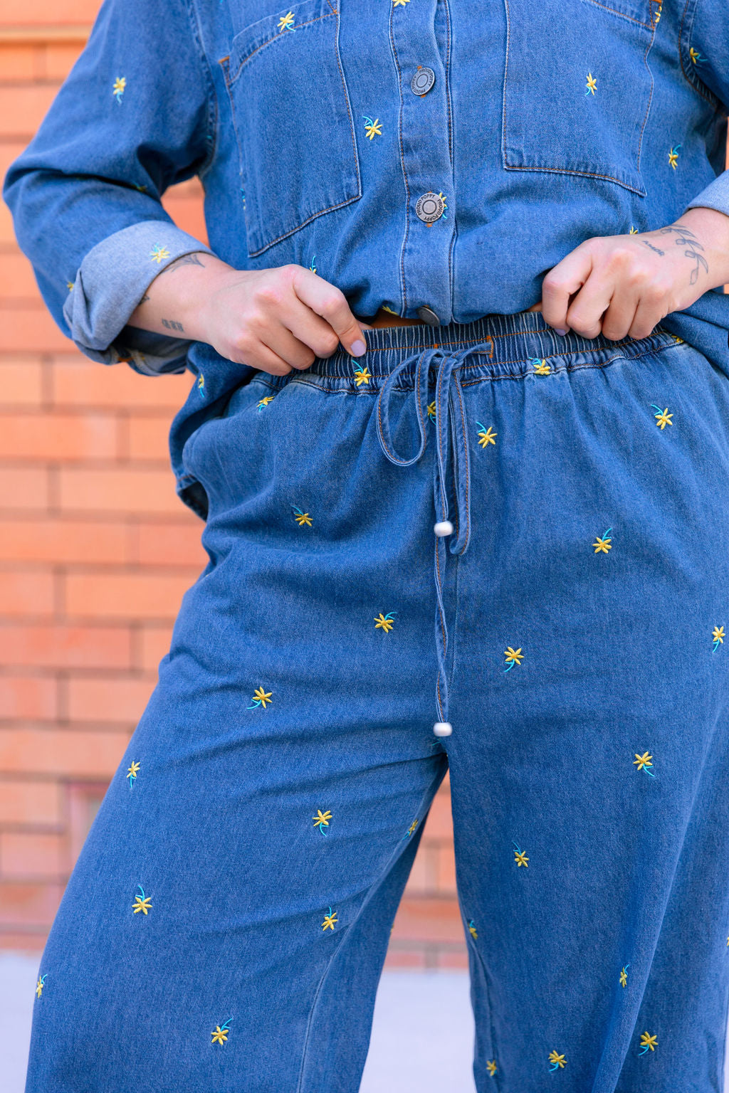 Koa Pull on Jean in Indigo Wash with Floral Embroidery