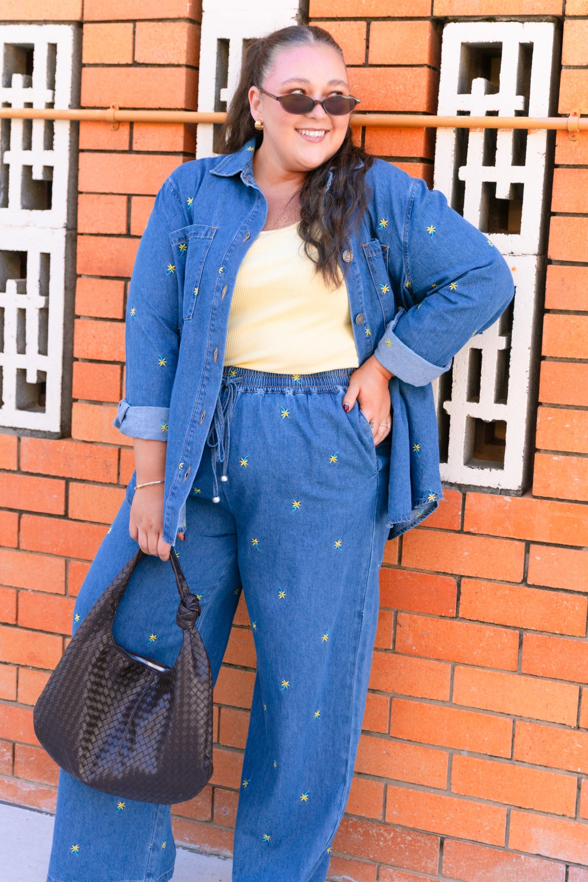 Koa Pull on Jean in Indigo Wash with Floral Embroidery