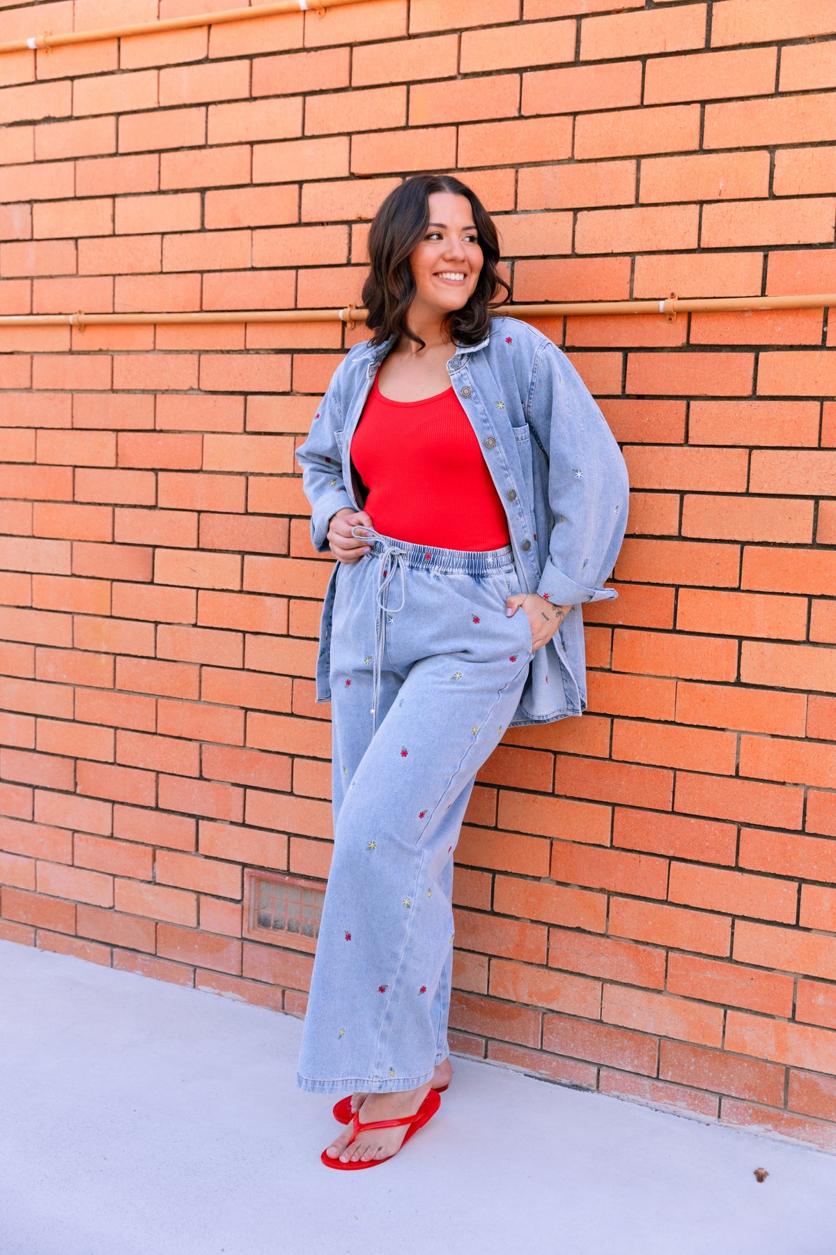 Koa Pull on Jean in Light Wash with Floral Embroidery