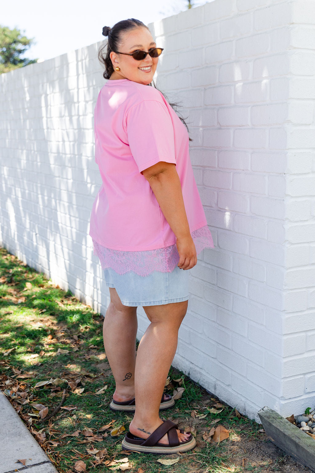 Lola Lace Trim Tee in Pink
