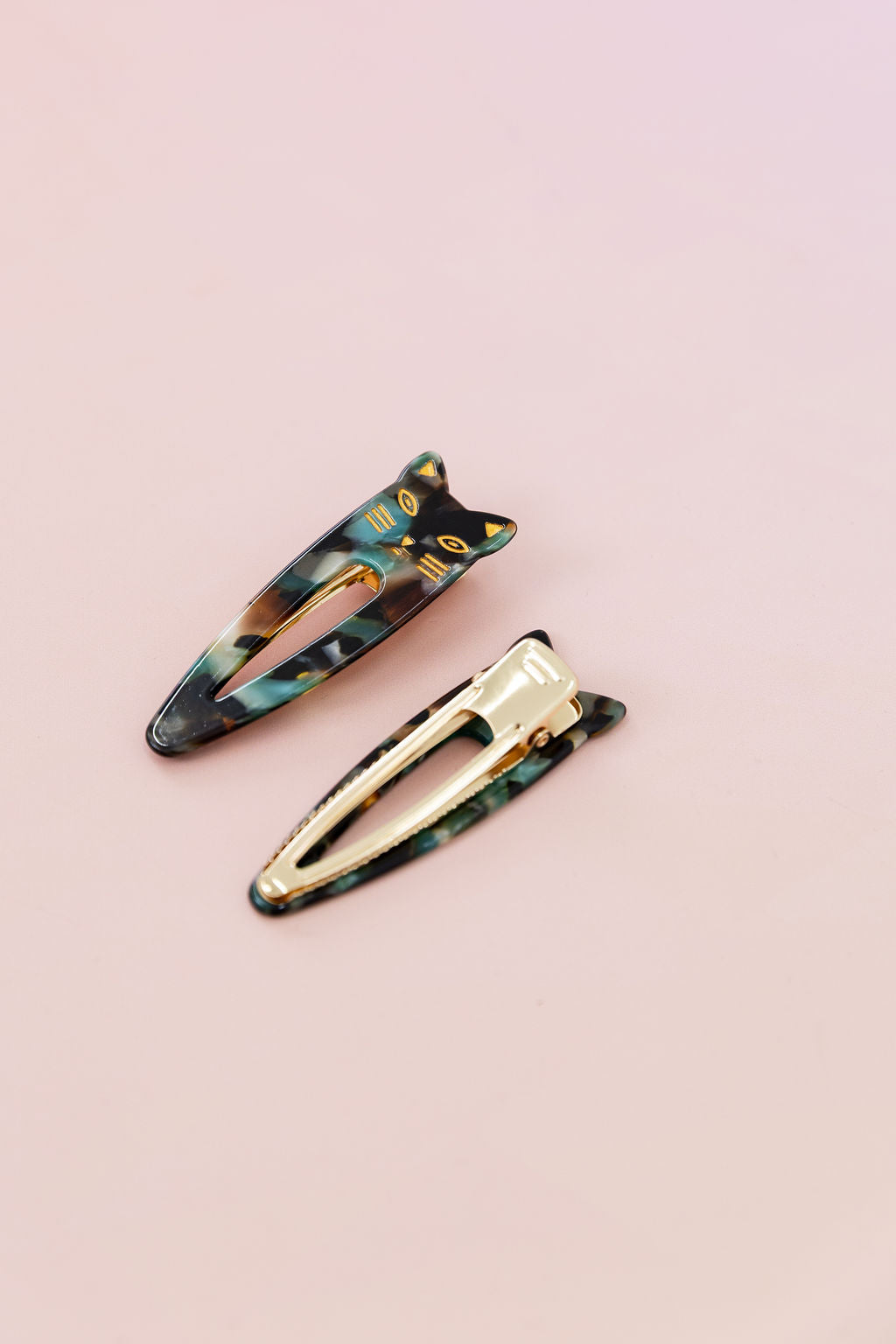 Cat Clips in Black & Green