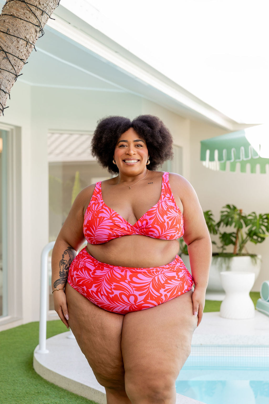 Burleigh Bikini Top in Pink Jungle
