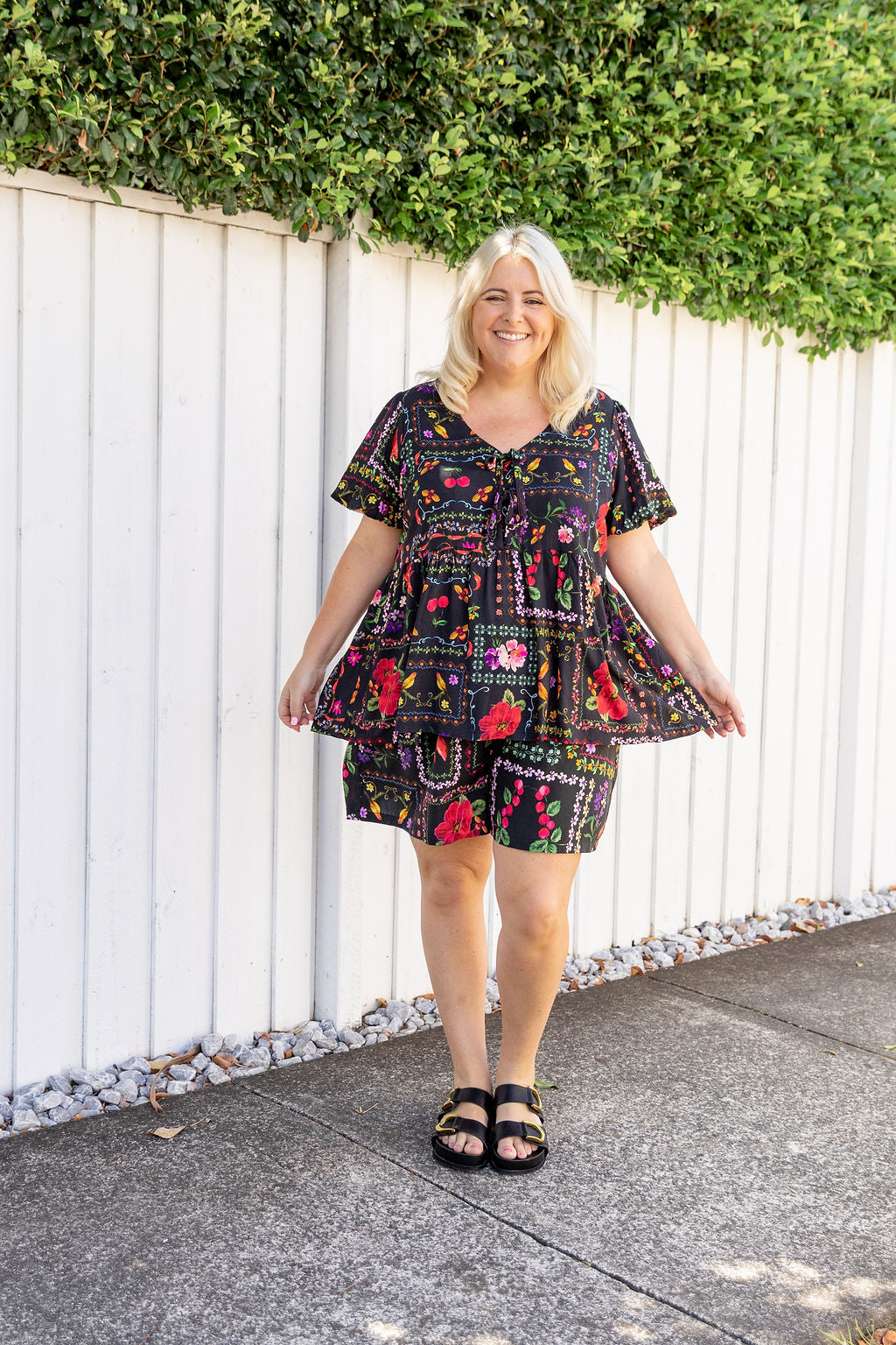 Birdie Top in Sweet Bee