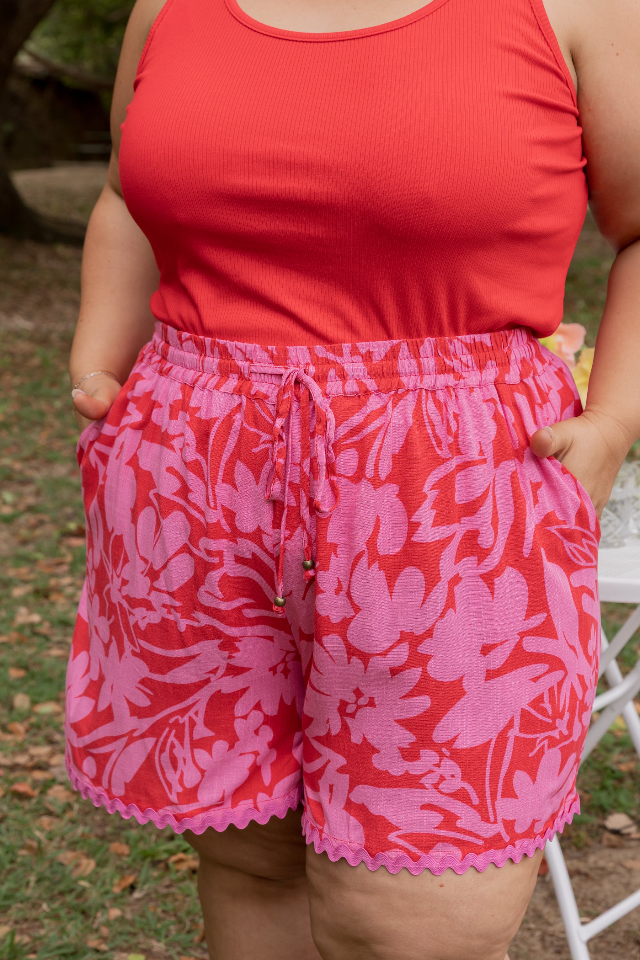 Harlow Shorts in Fiesta