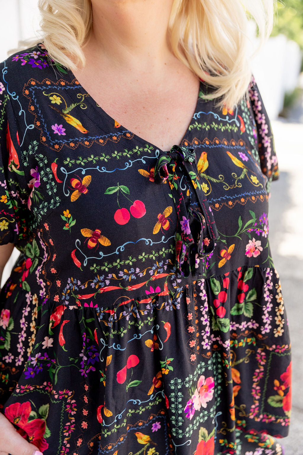 Birdie Top in Sweet Bee