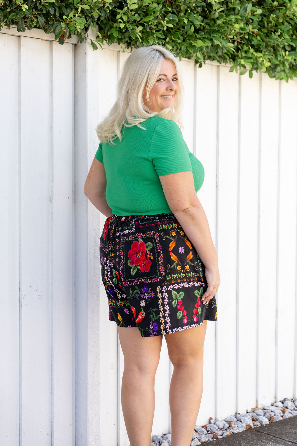 Harlow Shorts in Sweet Bee