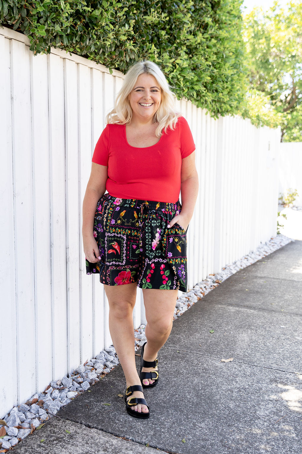 Harlow Shorts in Sweet Bee