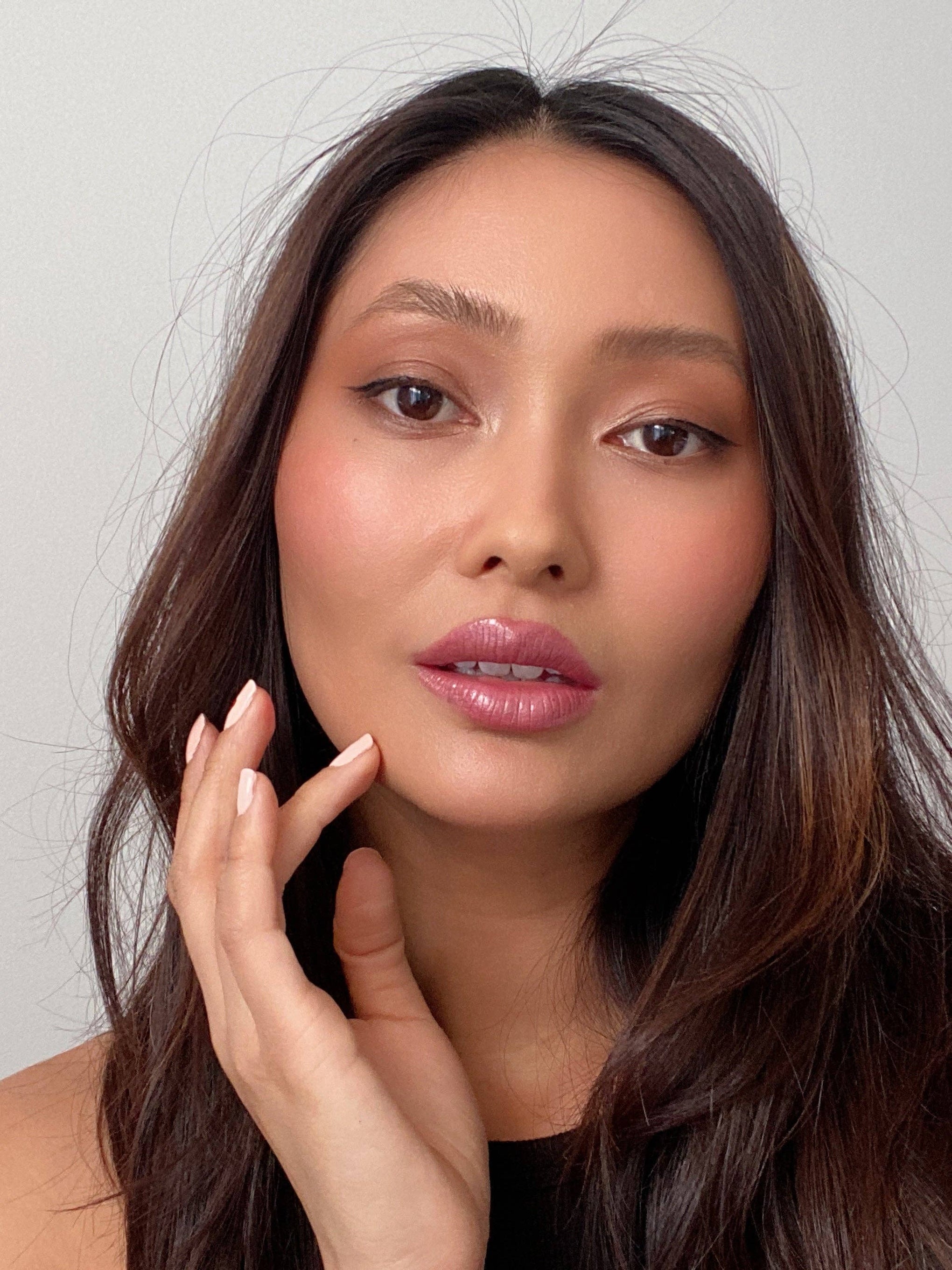 Suzy Lipstick in Pink Lace (Satin)