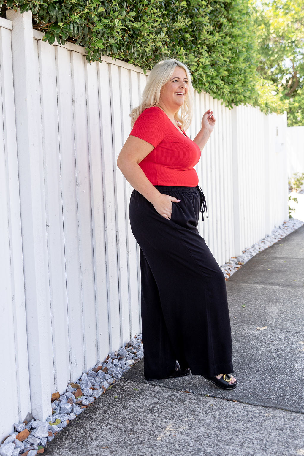 Gina Pant in Black