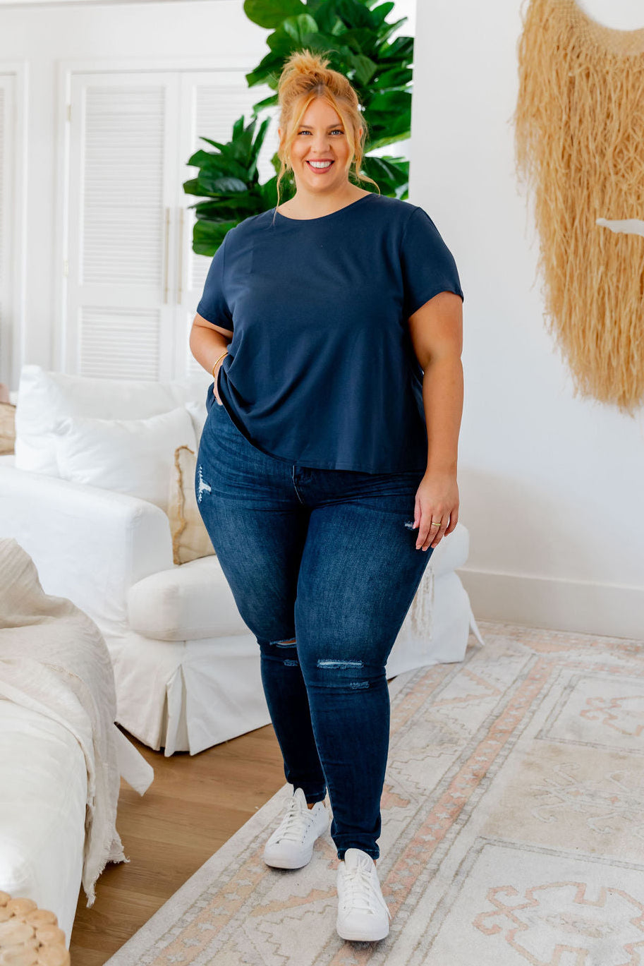 Jayden Tee in Navy
