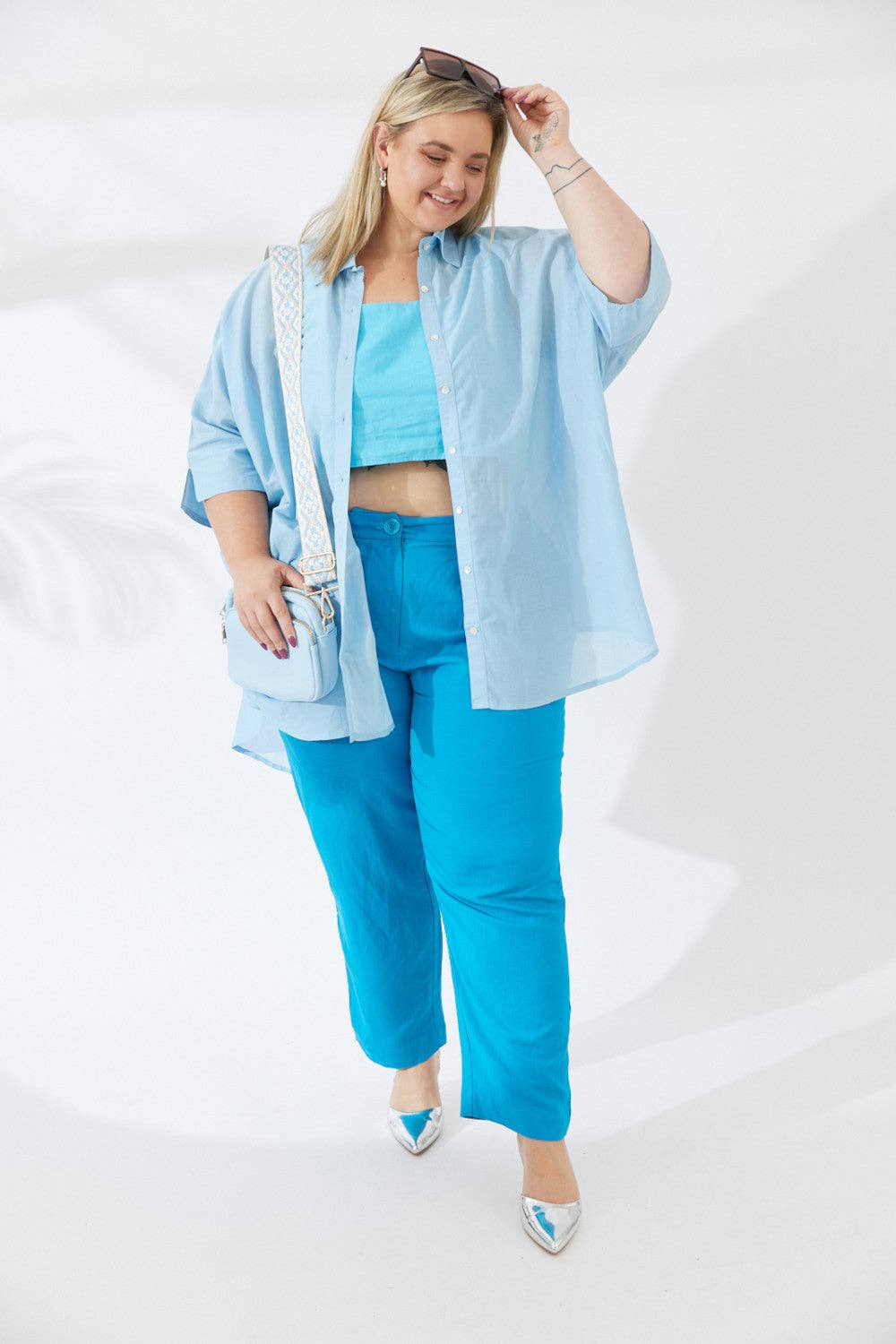 California Crossbody Bag - Light Blue