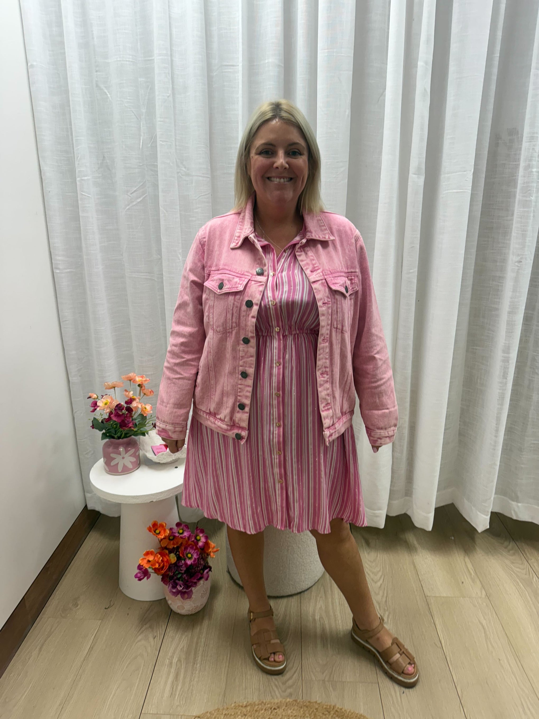 Hayden Boyfriend Denim Jacket in Pink Wash