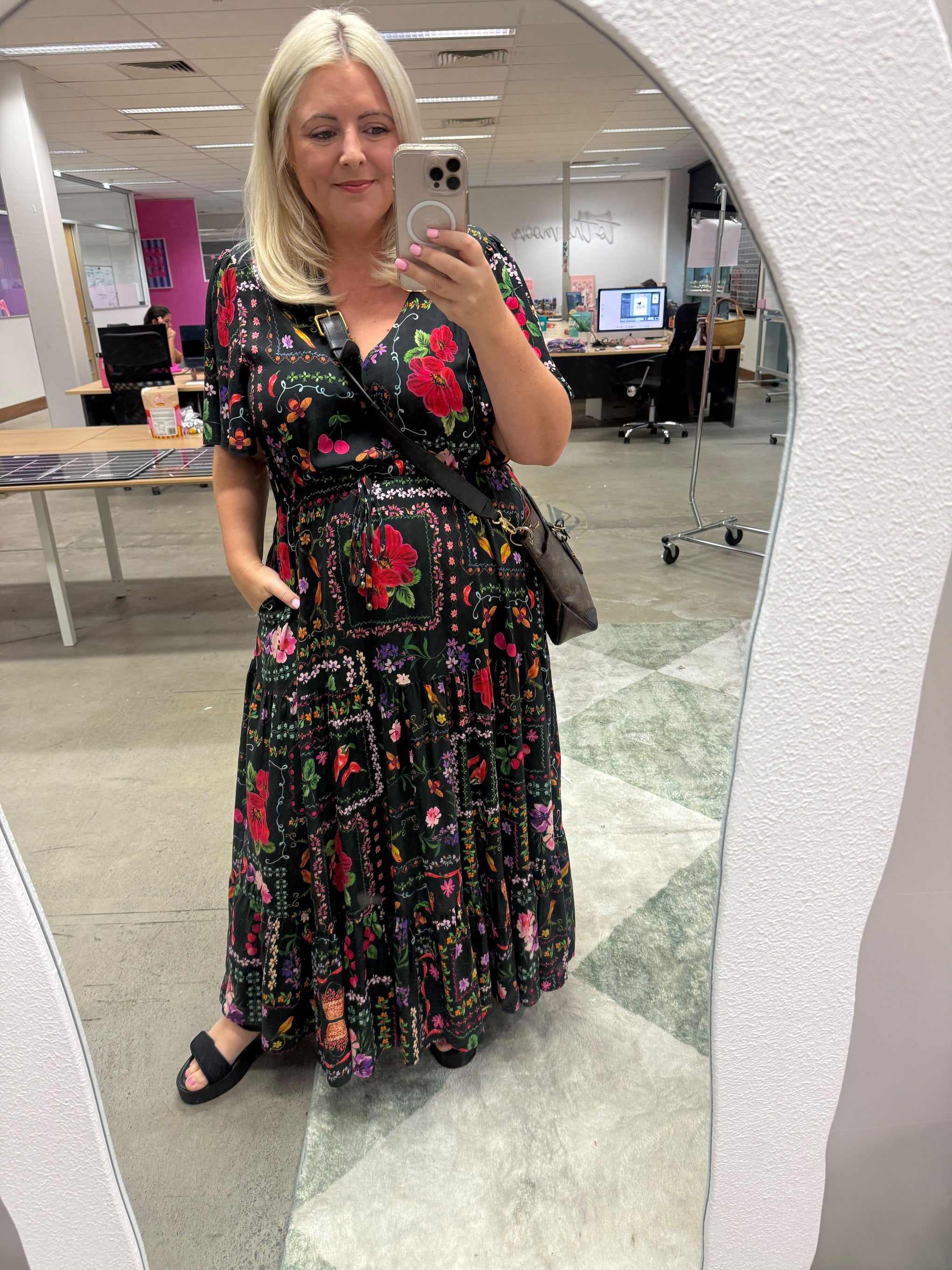 Bonnie Maxi Dress in Sweet Bee