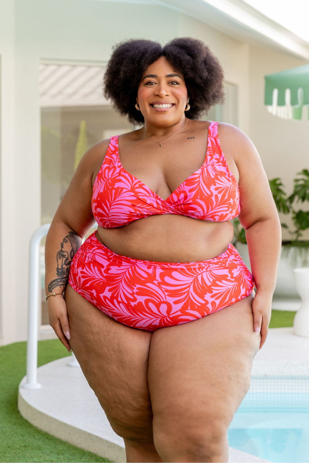 Burleigh Bikini Top in Pink Jungle