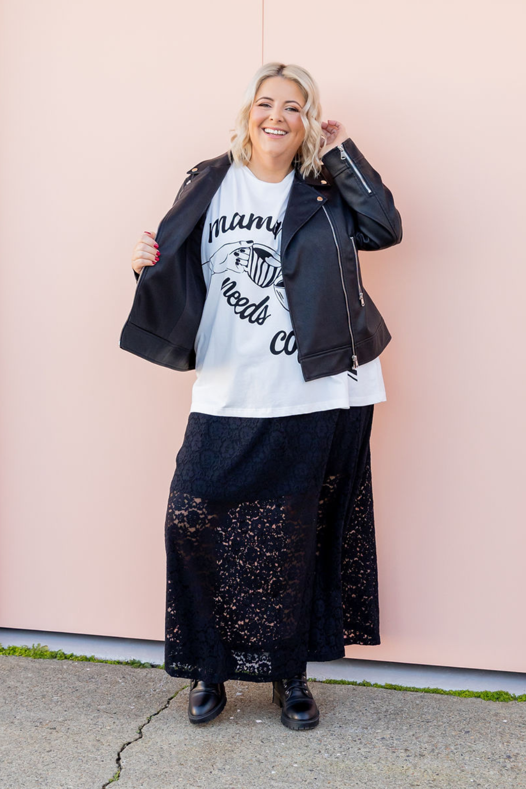 Paris Lace Skirt in Black