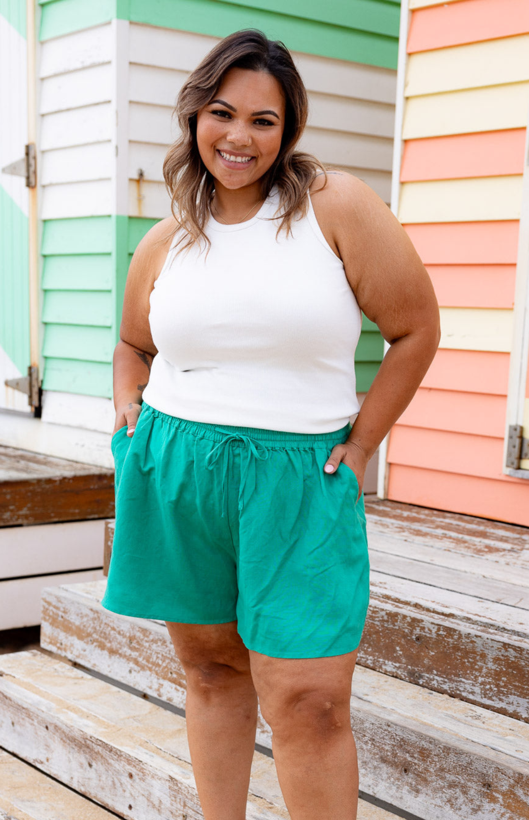 Harlow Linen Blend Shorts in Jade