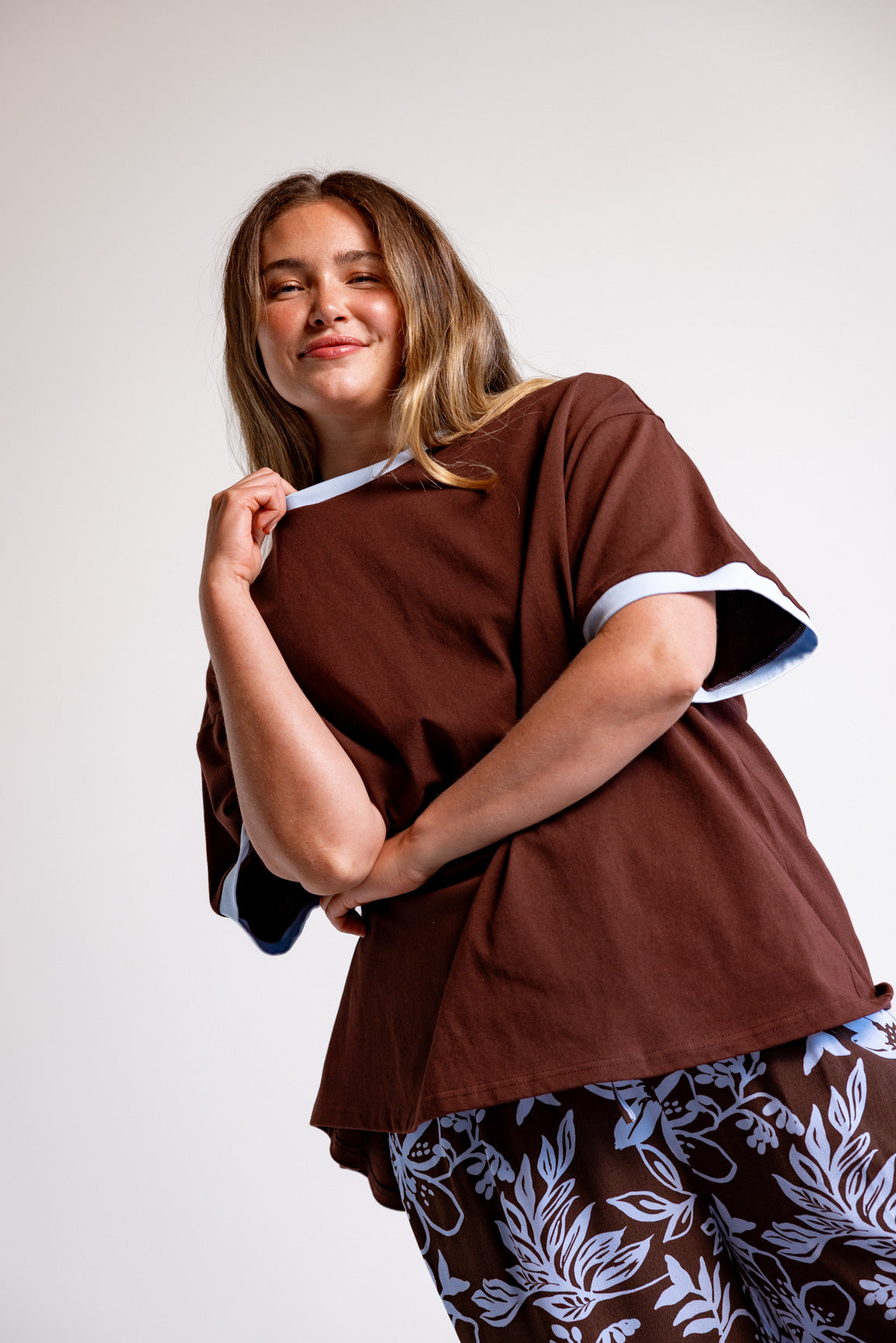 Nikita Heavyweight Cotton Tee in Chocolate Brown & Blue Contrast