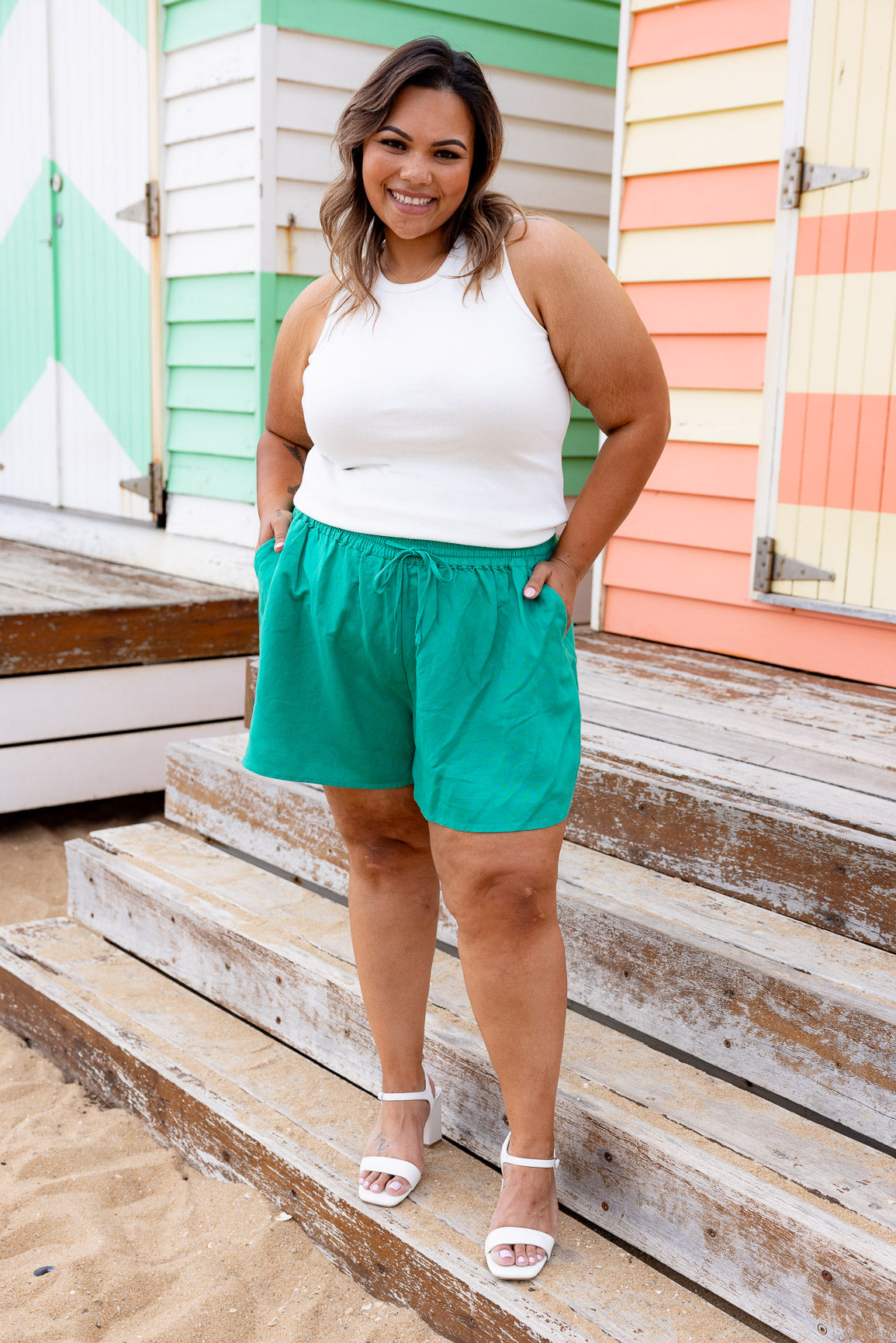 Harlow Linen Blend Shorts in Jade