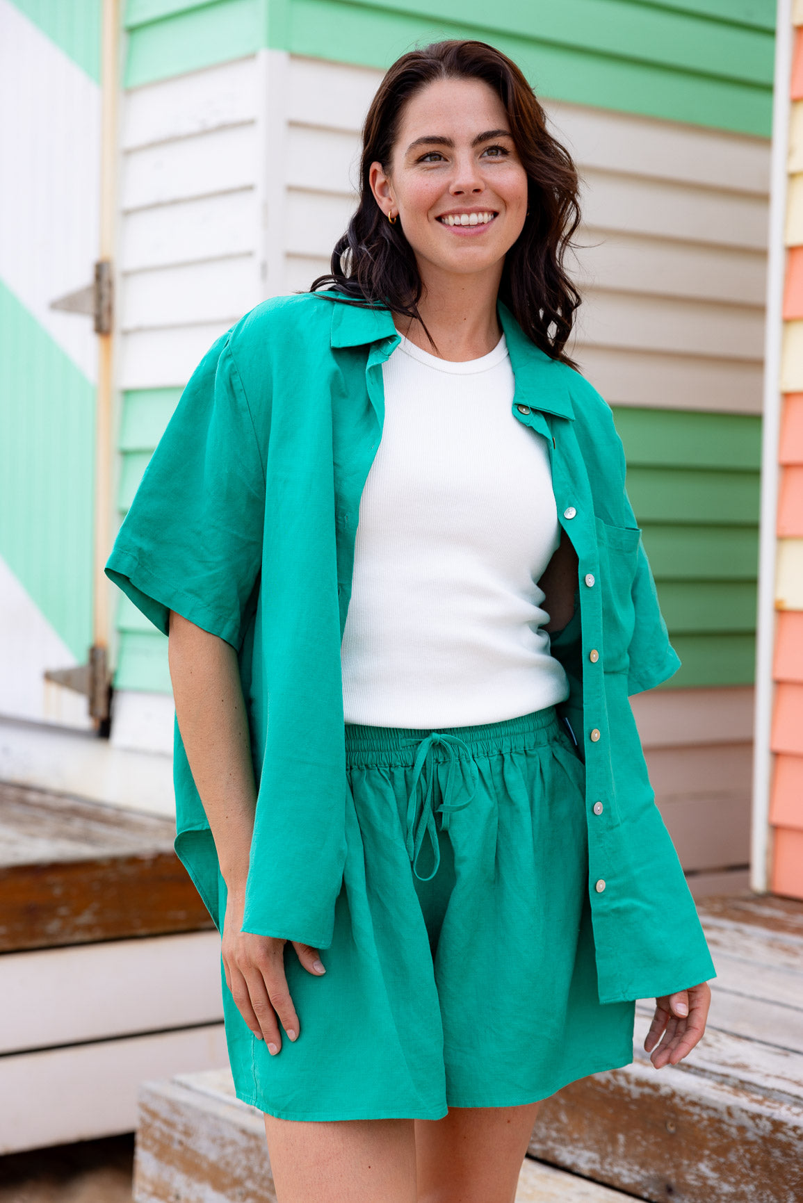 Harlow Linen Blend Shorts in Jade